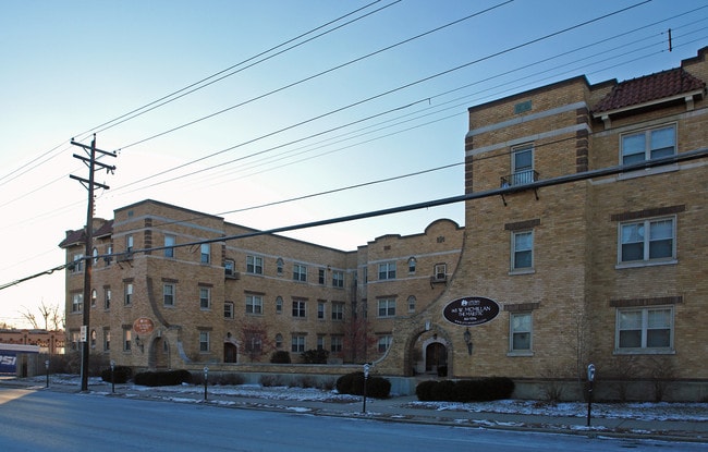 The Majestic in Cincinnati, OH - Building Photo - Building Photo