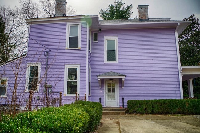 2038 Bonnycastle Ave, Unit B in Louisville, KY - Foto de edificio - Building Photo