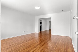 1625 E 54th St in Tulsa, OK - Building Photo - Building Photo