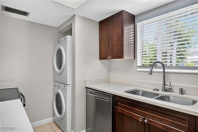 property at 3320 New South Province Blvd