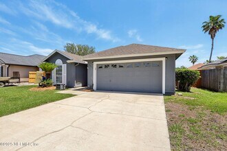 2990 Tunica Trail in Middleburg, FL - Building Photo - Building Photo