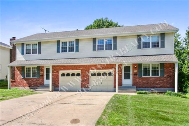 property at 3426 NE 69th St