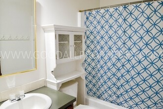 3421 Merle Hay Rd in Des Moines, IA - Building Photo - Building Photo