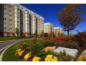 12 Highpoint Cir in Quincy, MA - Building Photo - Building Photo