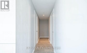 7890 Jane St in Vaughan, ON - Building Photo - Building Photo