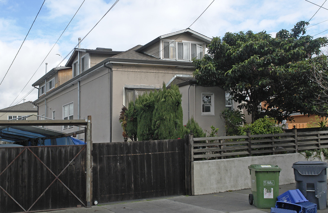 1035 Addison St in Berkeley, CA - Foto de edificio