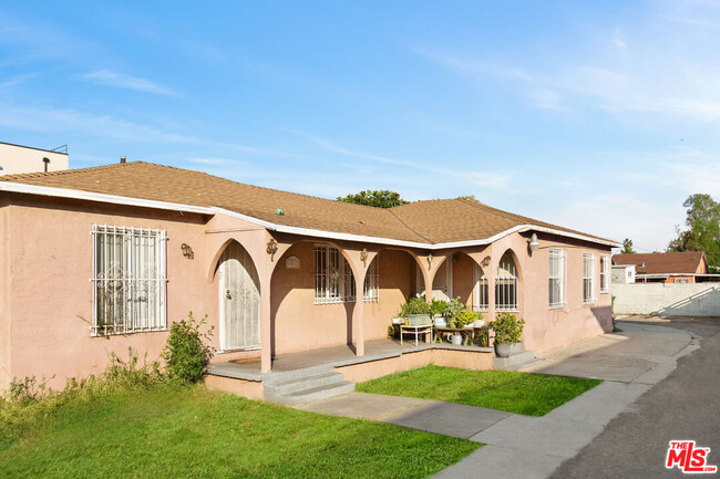 property at 6532 Brynhurst Ave