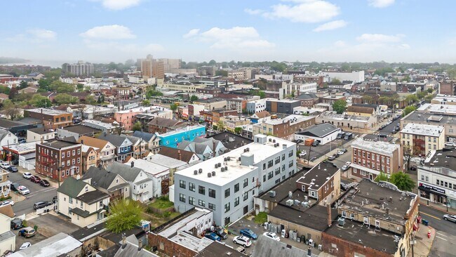 226 New Brunswick Ave in Perth Amboy, NJ - Building Photo - Building Photo