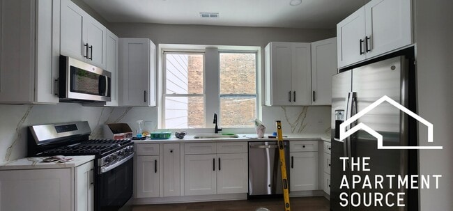 property at 2552 S Central Park Ave