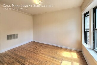 1909 W Foster Ave in Chicago, IL - Building Photo - Building Photo