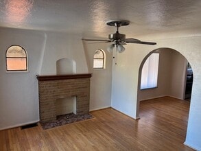 330 Geneva Dr in St. Louis, MO - Building Photo - Building Photo