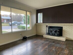 393 125 E in North Salt Lake, UT - Building Photo - Building Photo