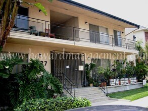 01427AM in Los Angeles, CA - Building Photo - Building Photo