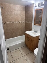 634 Lincoln Ave, Unit 2 in Orange, NJ - Foto de edificio - Building Photo