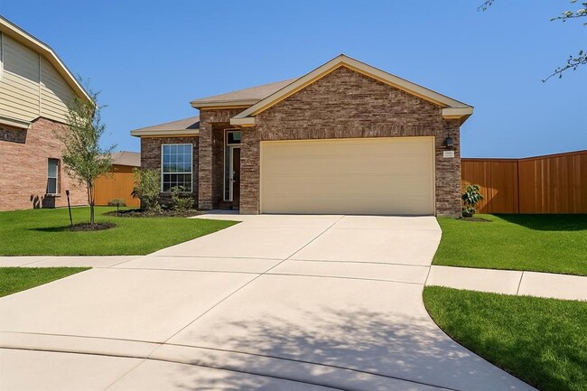 property at 32706 Oak Heights Ln