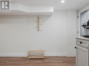 4 Hartford Ave in Toronto, ON - Building Photo - Building Photo