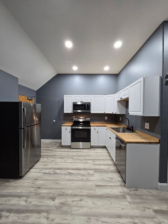 319 Main St in Waterville, ME - Building Photo