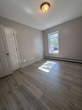 267 Silver St-Unit -1 in Manchester, NH - Foto de edificio - Building Photo