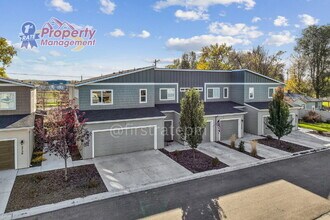 5744 Cherry Ln in Nampa, ID - Building Photo - Building Photo