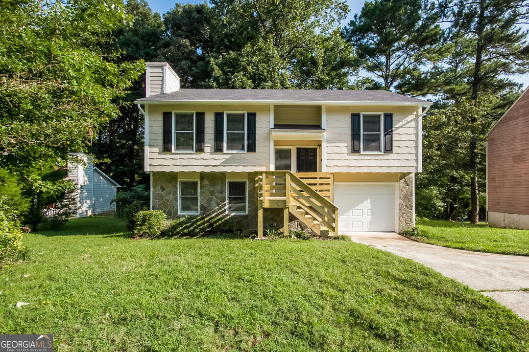 5498 La Fleur Trail in Stonecrest, GA - Building Photo