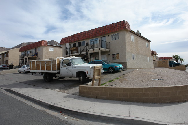 6923 Issac Ave in Las Vegas, NV - Building Photo - Building Photo