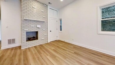 2613 N Halsted St in Chicago, IL - Building Photo - Building Photo