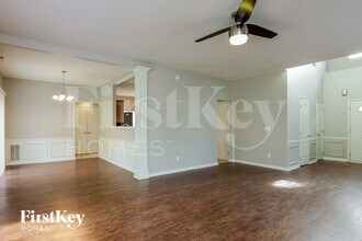 4817 Loganshire Ln in Raleigh, NC - Building Photo - Building Photo