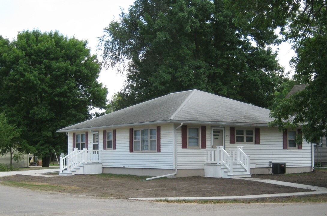 219 N Oak St in Donnellson, IA - Building Photo