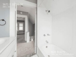 3671 E 103rd St in Cleveland, OH - Building Photo - Building Photo