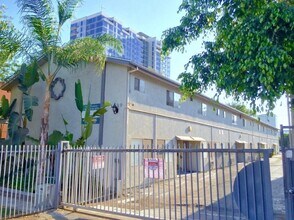 Bronson in Los Angeles, CA - Building Photo - Interior Photo
