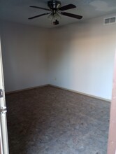 4403 N Stone Ave, Unit 1 in Laredo, TX - Building Photo - Building Photo