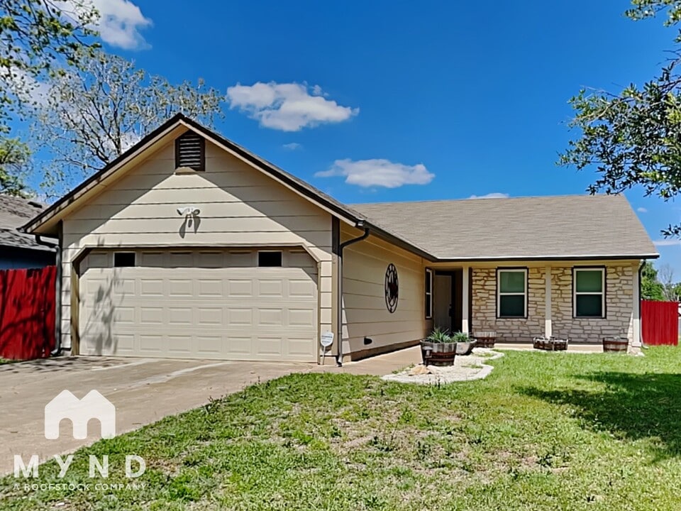 9716 Meadowheath Dr in Austin, TX - Building Photo