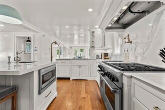 275 Lalley Blvd in Fairfield, CT - Building Photo - Building Photo