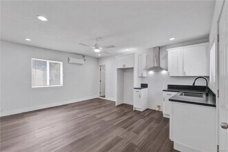 3300 Wisconsin Ave in South Gate, CA - Building Photo - Building Photo