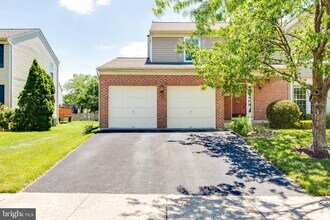 1913 Cannon Ridge Dr in Odenton, MD - Foto de edificio - Building Photo