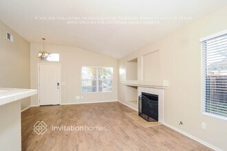 42550 Blossom Dr in Lancaster, CA - Foto de edificio - Building Photo