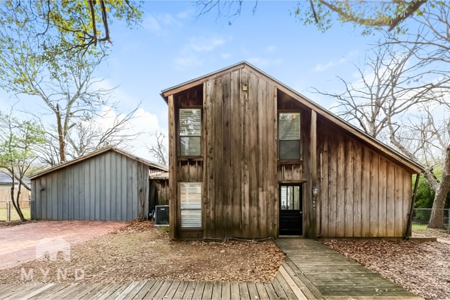 1907 Whippoorwill Ln in Denton, TX - Building Photo - Building Photo
