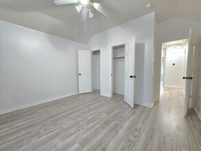 6007 Bassetdale Ln in Houston, TX - Building Photo - Building Photo