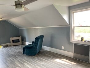 12319 Hilltop Rd in Reedsville, WI - Building Photo - Building Photo