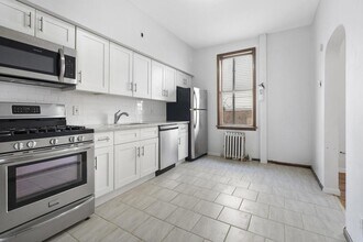 49-51-51 Wallis Ave in Jersey City, NJ - Building Photo - Building Photo