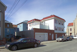 215 Columbia St in Fall River, MA - Building Photo - Building Photo