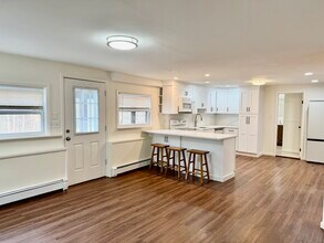 59 Longdale Rd, Unit 1 in Mahopac, NY - Foto de edificio - Building Photo