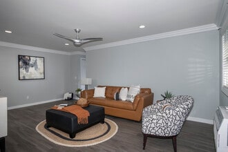 Fairfield Pines in Riverhead, NY - Building Photo - Building Photo