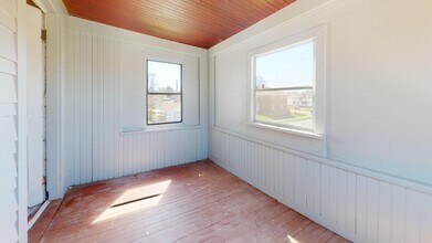 6711 Dartworth Dr in Cleveland, OH - Foto de edificio - Building Photo