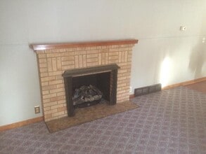 417 W Claflin Ave in Salina, KS - Building Photo - Building Photo