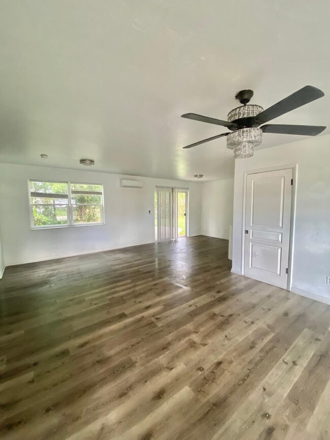 property at 2076 7th Ave SW