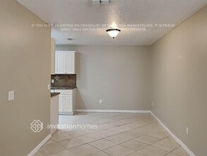 820 Little Town Rd in Port Orange, FL - Foto de edificio - Building Photo