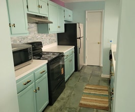 2806 Clear Shot Dr in Aspen Hill, MD - Building Photo - Building Photo