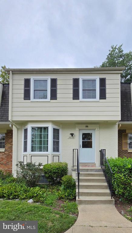 3822 Gawayne Terrace