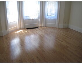 5 Gloucester St in Boston, MA - Building Photo - Building Photo